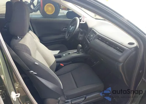 2017 Honda Hr-V Lx из США, поврежденный, VIN 3CZRU6H35HM702038